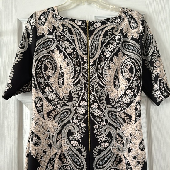 Gabby Skye Dress - Picture 4 of 4